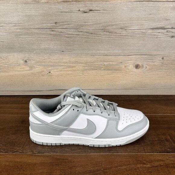 Nike Dunk Low Mens Size 10 White Light Smoke Grey HF5441 105 - Picture 3 of 10